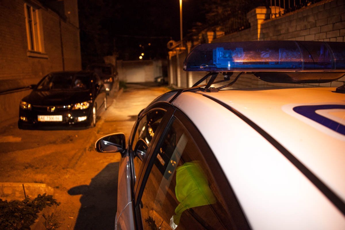 Тройной улов: в Днепре патрульные остановили пьяного участника ДТП без документов 8