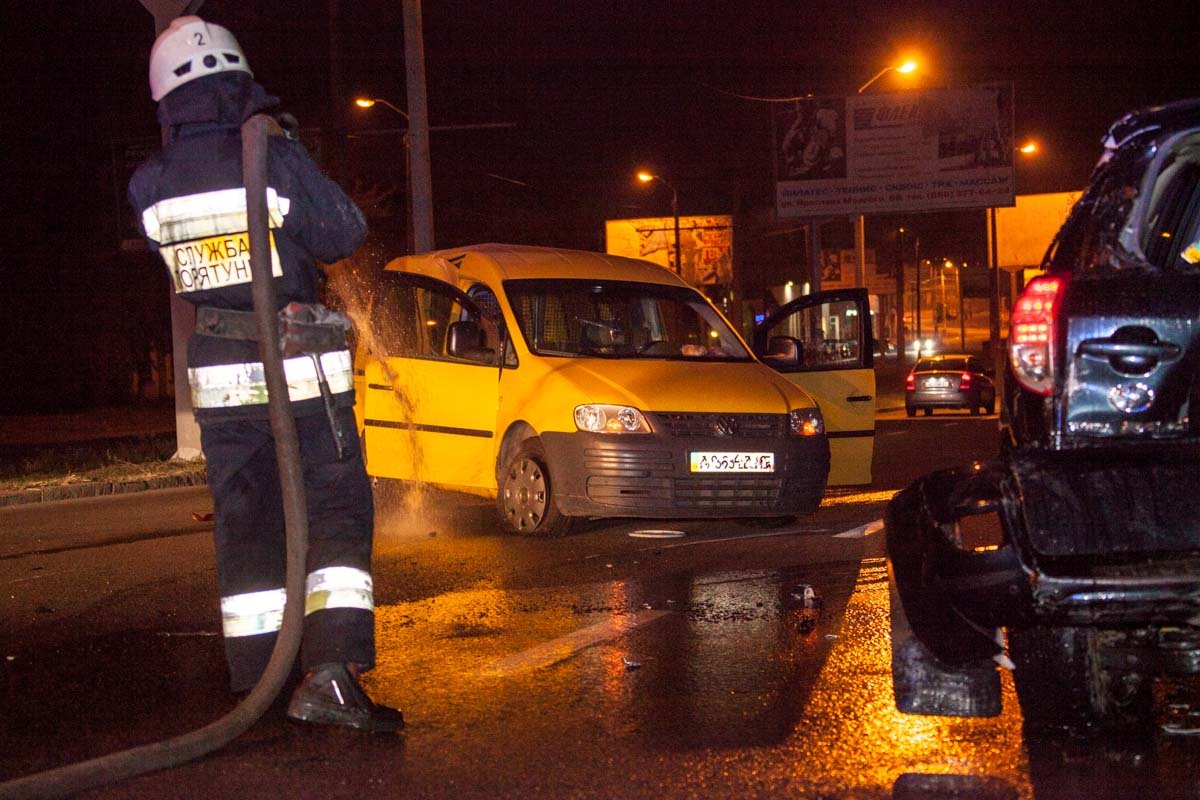 На Рабочей Volkswagen врезался в Toyota: есть пострадавшие 7