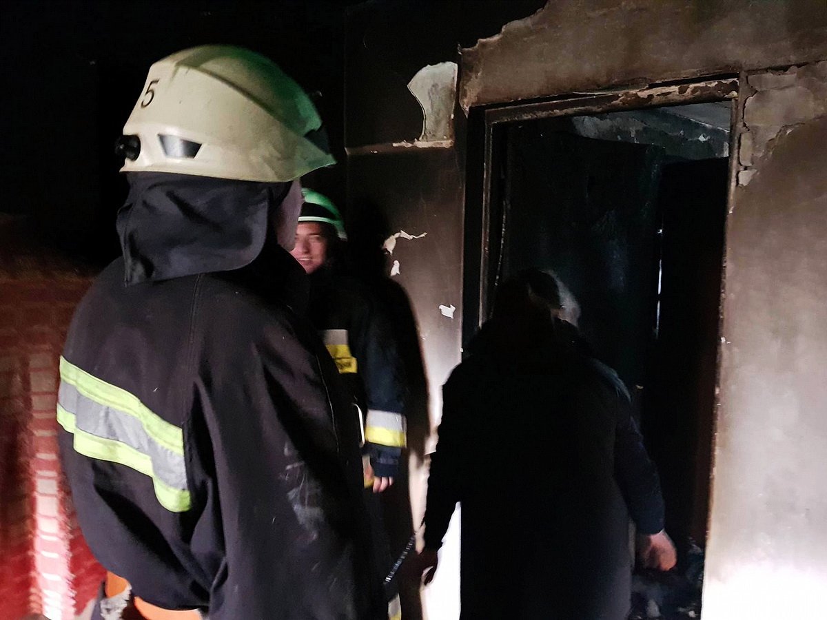 Пожар на Новокрымской: в сгоревшей квартире нашли труп мужчины 2