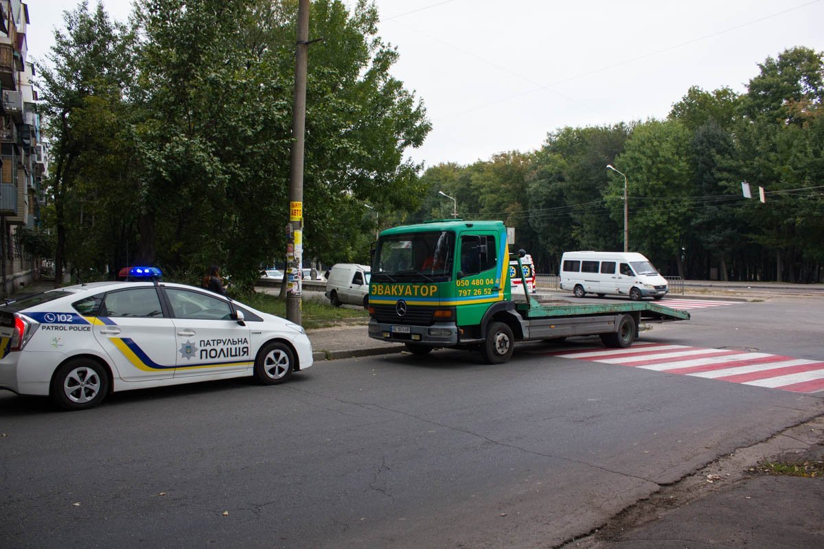 ДТП на Хмельницкого: пострадали 3-летняя девочка и женщина 4