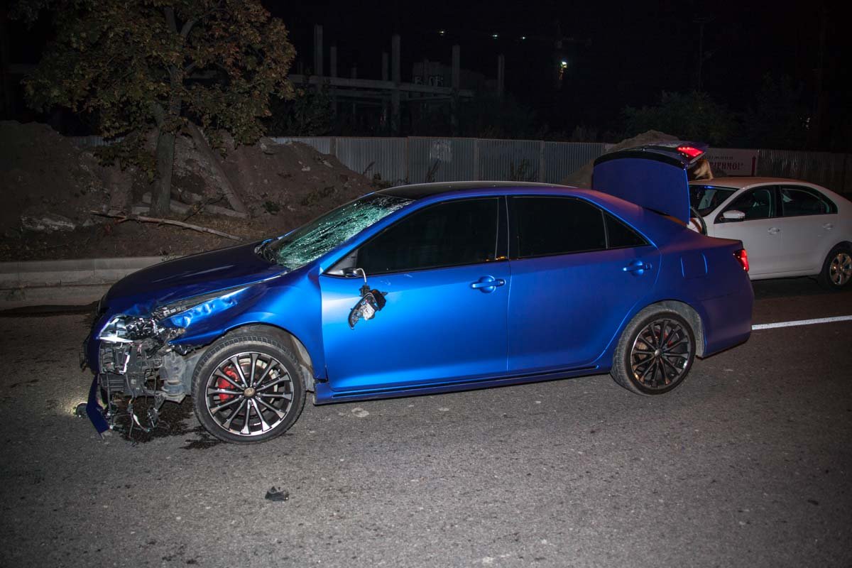 На Победе водитель Toyota Camry сбил насмерть мужчину 4