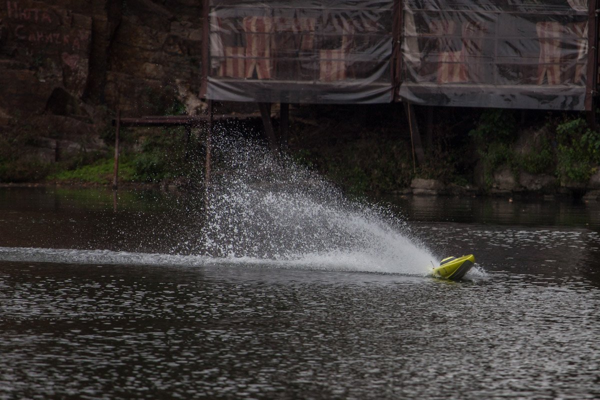 В Днепре прошли всеукраинские соревнования по быстроходным судомоделям: как это было 11