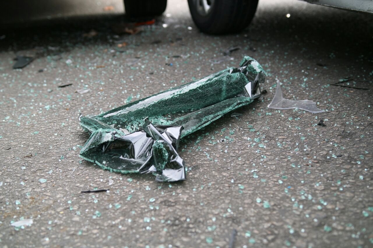 На проспекте Александра Поля столкнулись три машины 3