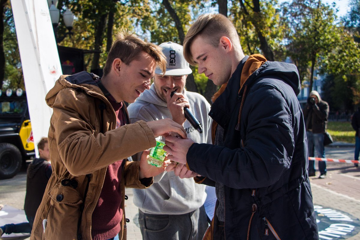 Летающие яйца в Днепре: как прошел Red Bull Gravity Challenge 17