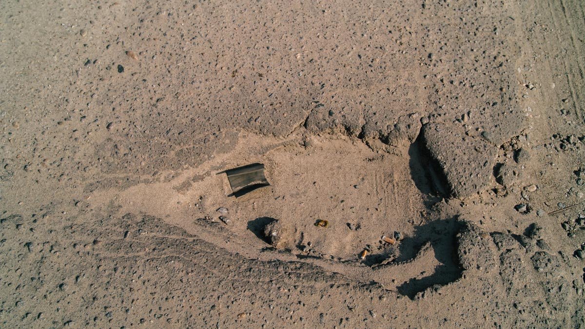 Разбитые дороги на левом берегу Днепра: куда делся асфальт и когда будет ремонт 6