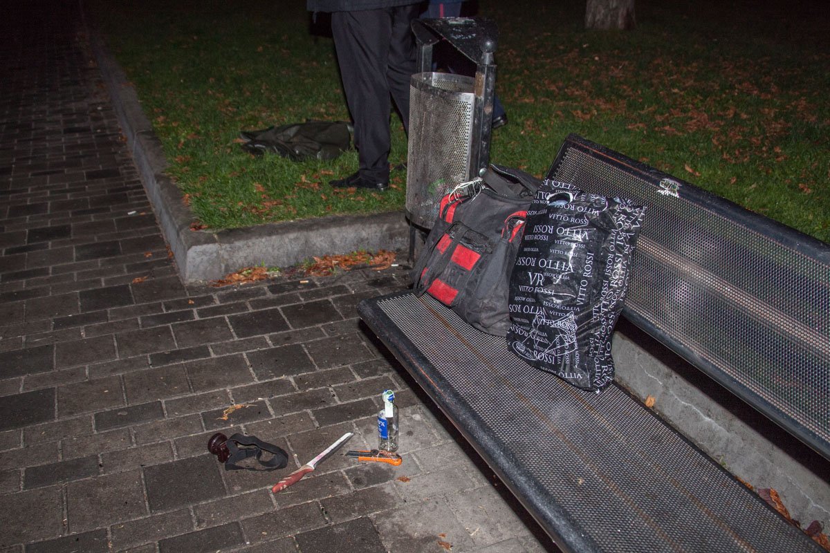 Под Новым мостом пытались украсть кабель: центр может остаться без связи 5