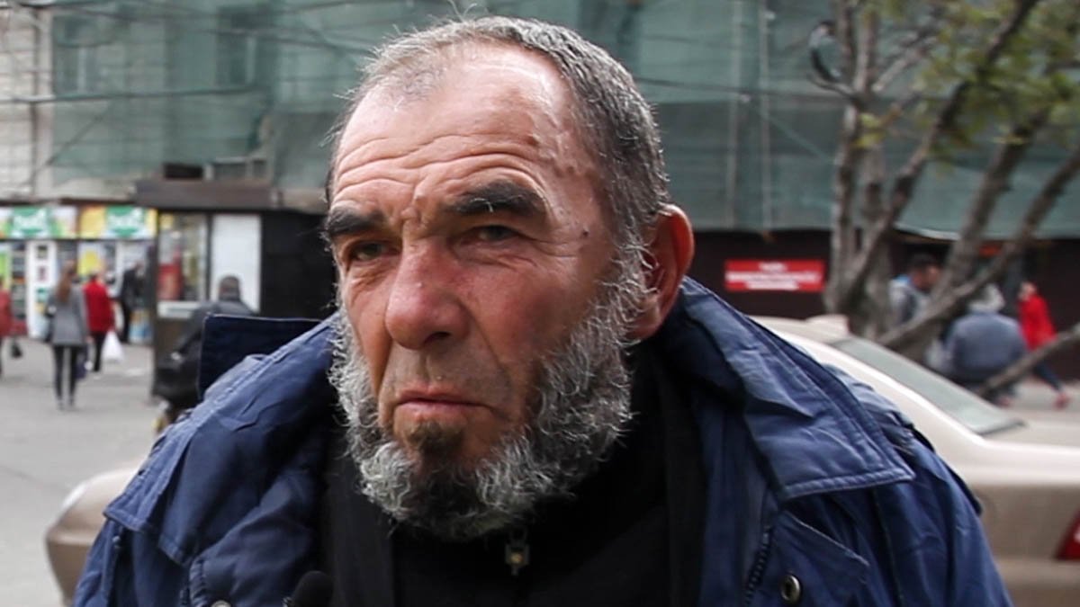 Шанс на исправление и бесплатная еда: как помогают бездомным на Привокзальной площади 3