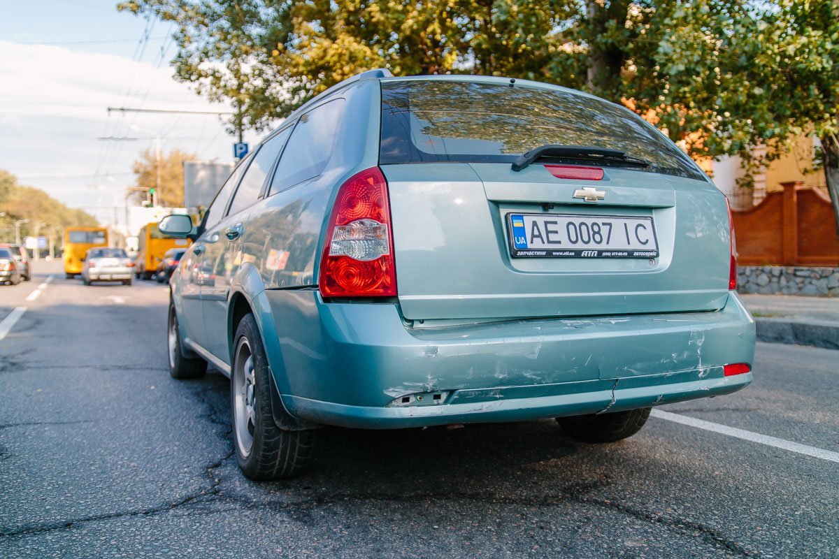 Возле Dafi столкнулись Chevrolet, Renault и Suzuki 2