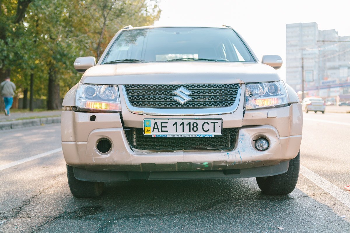 Возле Dafi столкнулись Chevrolet, Renault и Suzuki 4