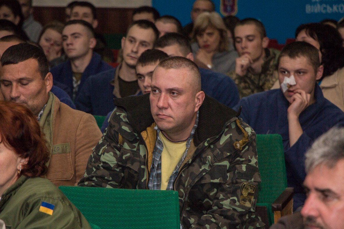 В Днепре Ада Роговцева встретилась с военными: подробности 5