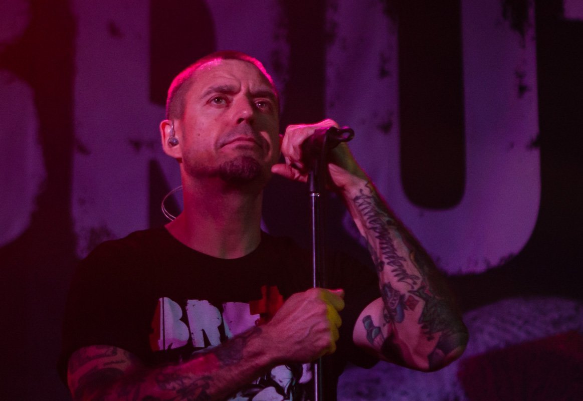 В Днепре Brutto показали настоящий панк-рок: как это было 17