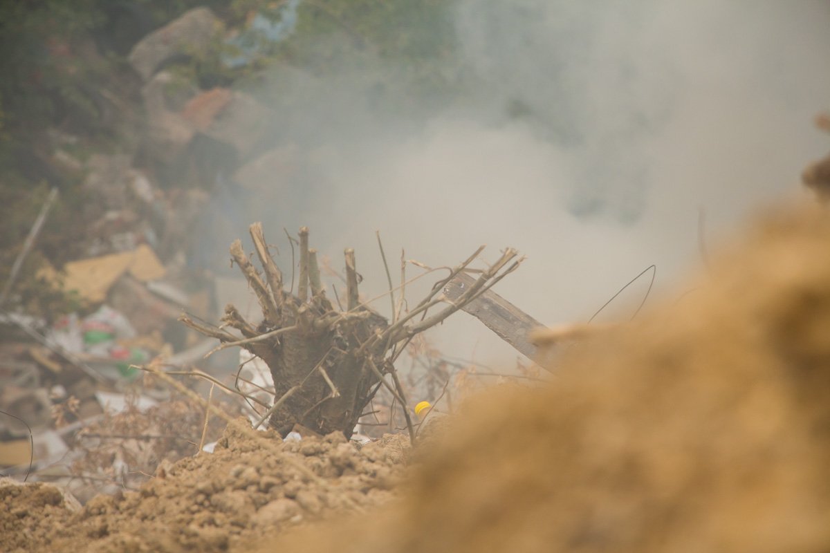В Днепре в районе Телевизионной горела балка 6