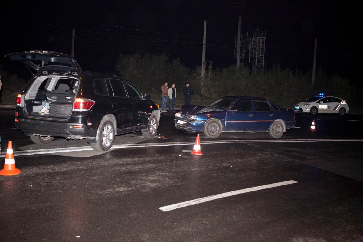 В Днепре на улице Даниила Галицкого столкнулись два автомобиля 3