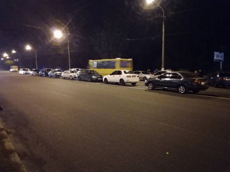 Активисты перекрывали Новый мост: появилось видео с места событий 2