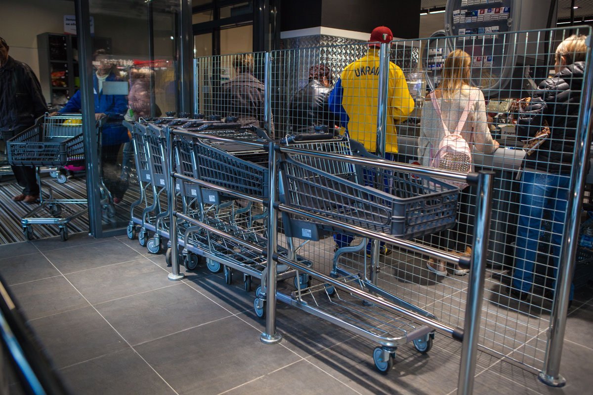 На проспекте Поля открылся новый «элитный» АТБ: ревизия супермаркета 17