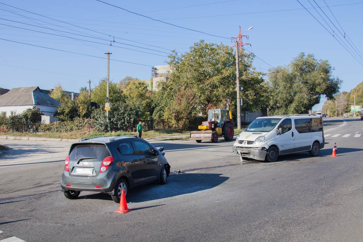 ДТП на Александра Гальченко: от столкновения с Renault загорелся Ravon 9