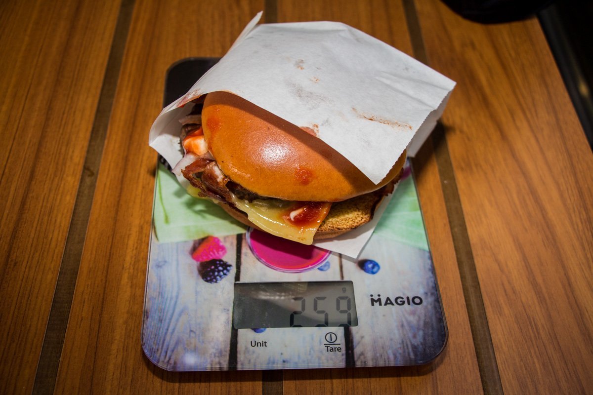 Новый бургер от McDonald’s: дегустация, цена и состав 2