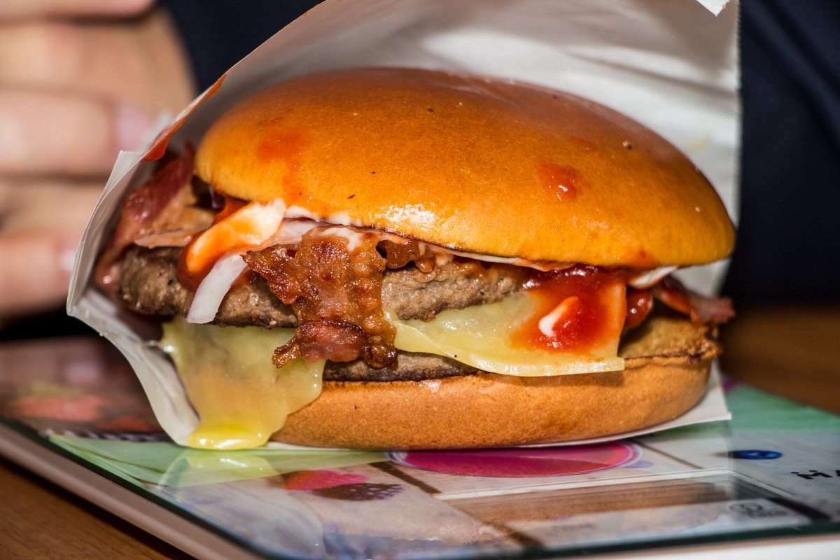 Новый бургер от McDonald’s: дегустация, цена и состав 3