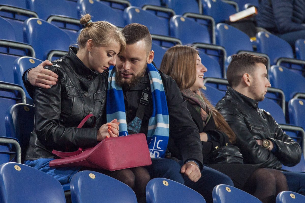 Ультрас "Днепра" побили президента СК "Днепр-1" Юрия Березу и болельщиков клуба 14