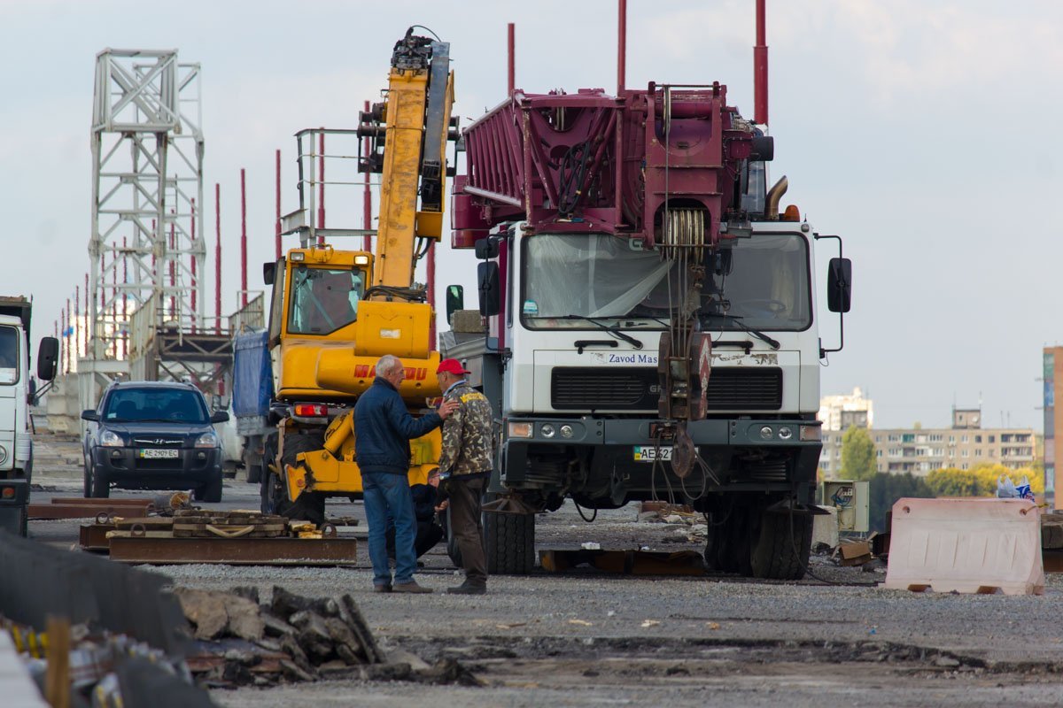 На Новом мосту заменили первую балку: видео с высоты птичьего полета 3