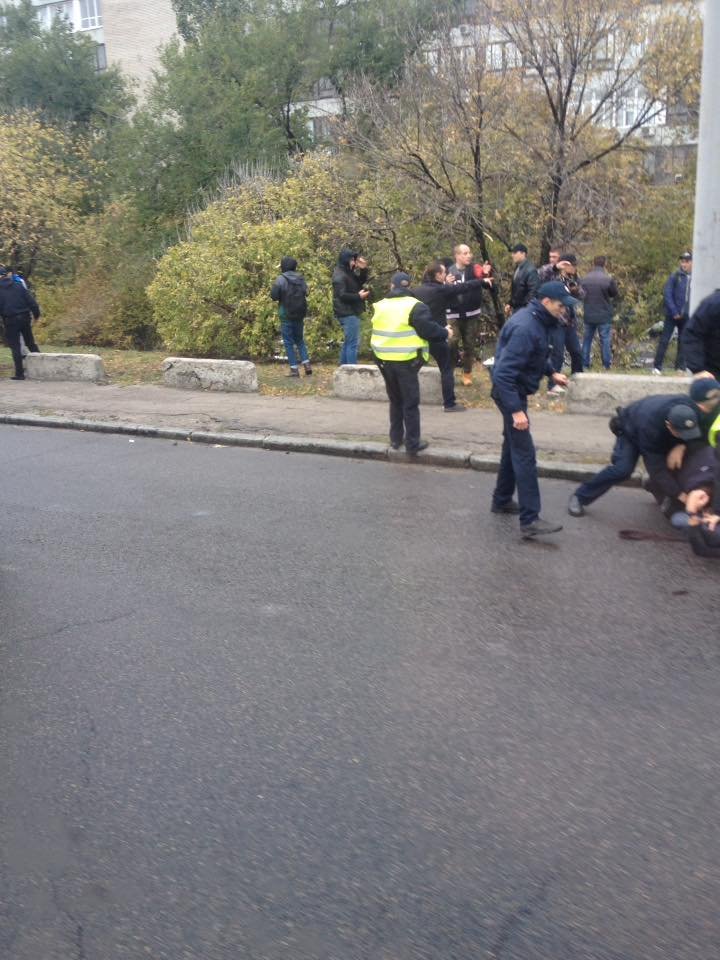 Митинг на Новом мосту: активистов задержали с применением спецсредств 2