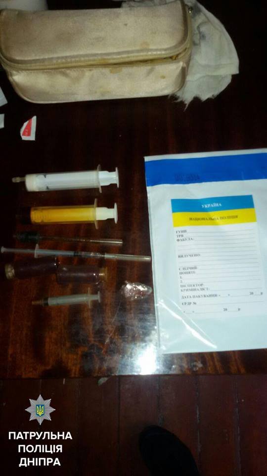 В Днепре задержали мужчину, который бил свою бабушку и употреблял наркотики 1