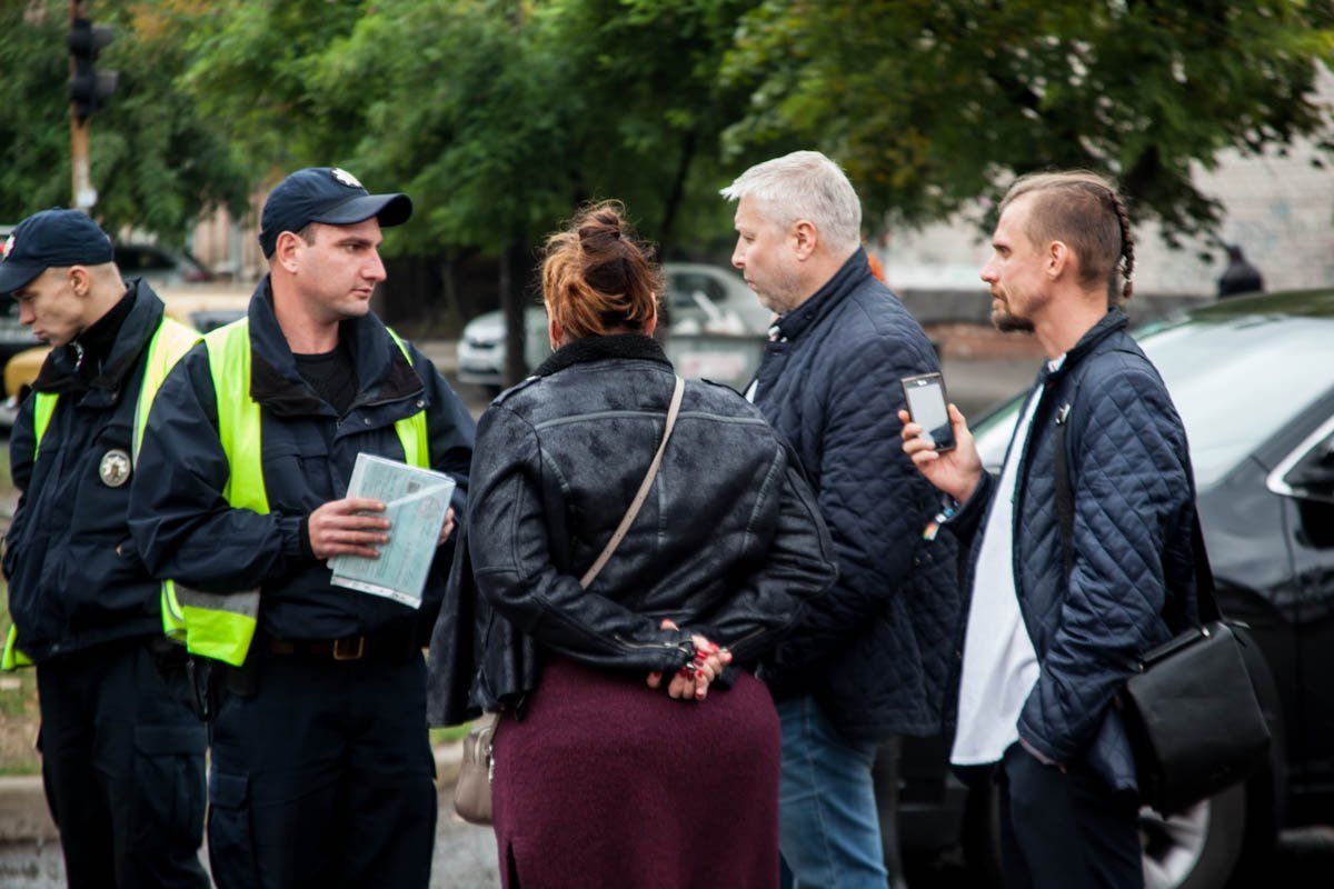 ДТП на Савченко: столкнулись трамвай, Toyota и Daewoo 2