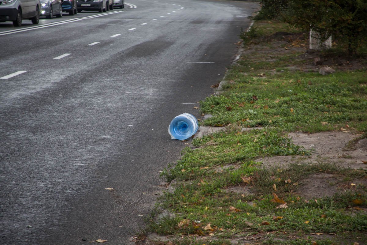 На Марии Лисиченко столкнулись Volkswagen и Mitsubishi: пострадали женщина с ребенком 9