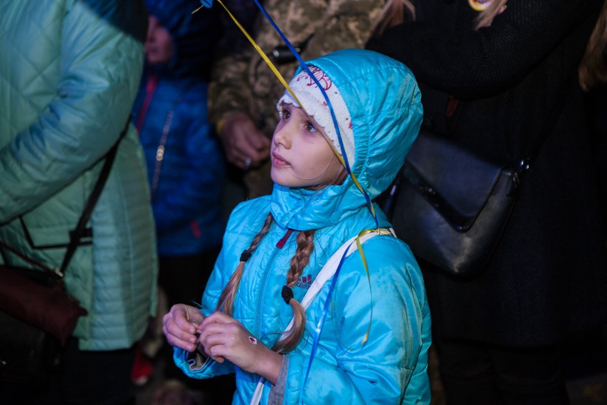 В Днепре сотни людей танцевали под песни Alyosha 9