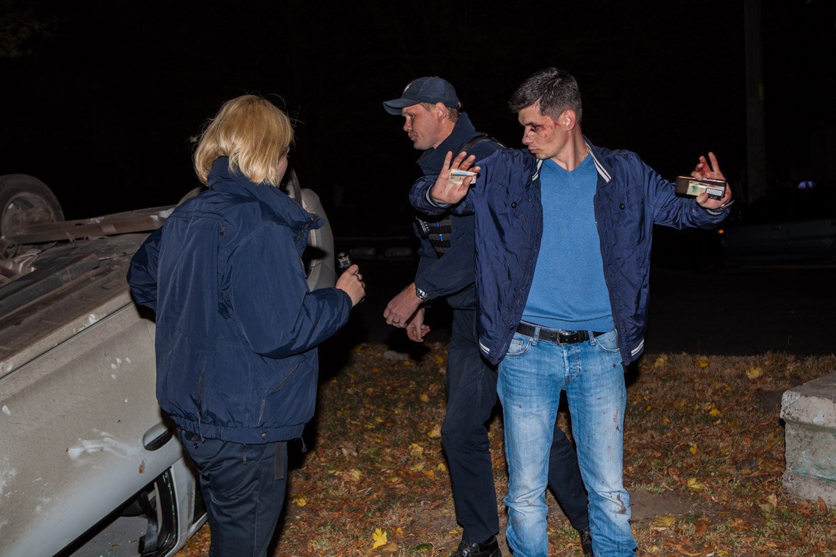 Загадочное ДТП: на Филиппа Орлика перевернулся Renault 1