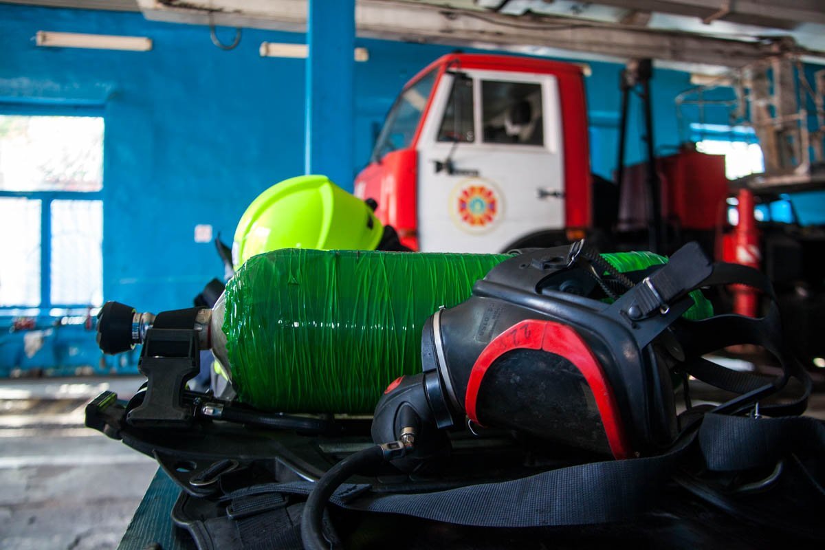 Наедине с огнем: один день из жизни пожарных Днепра 5