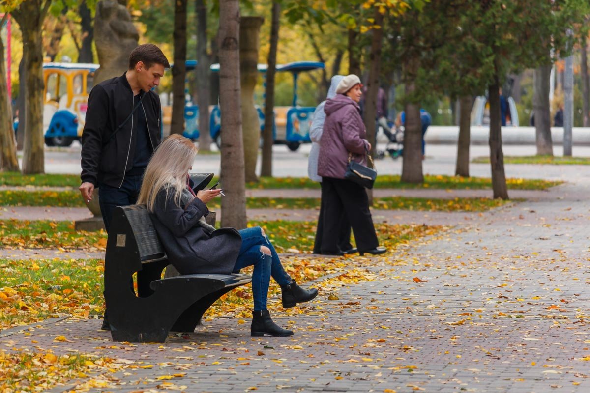 Яркие краски в пасмурный день: как жители Днепра провели праздничные выходные 6
