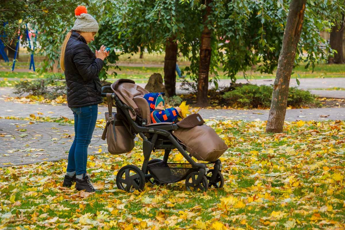 Яркие краски в пасмурный день: как жители Днепра провели праздничные выходные 10