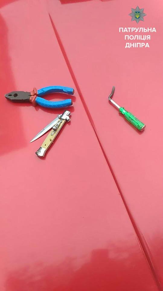 В Днепре поймали с поличным мужчину, который пытался украсть автомобиль 3