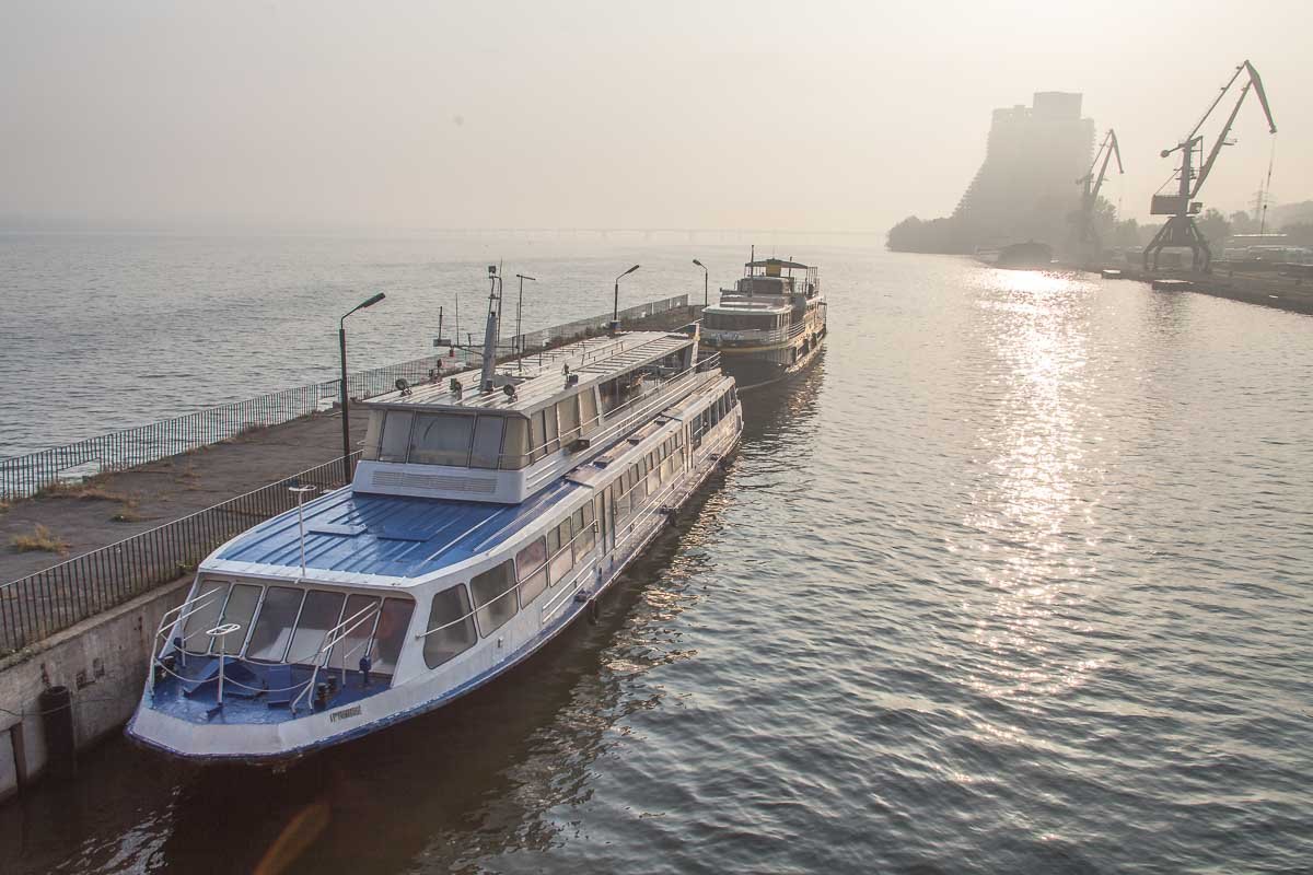 Необычная погода: Днепр окунулся в туман 11