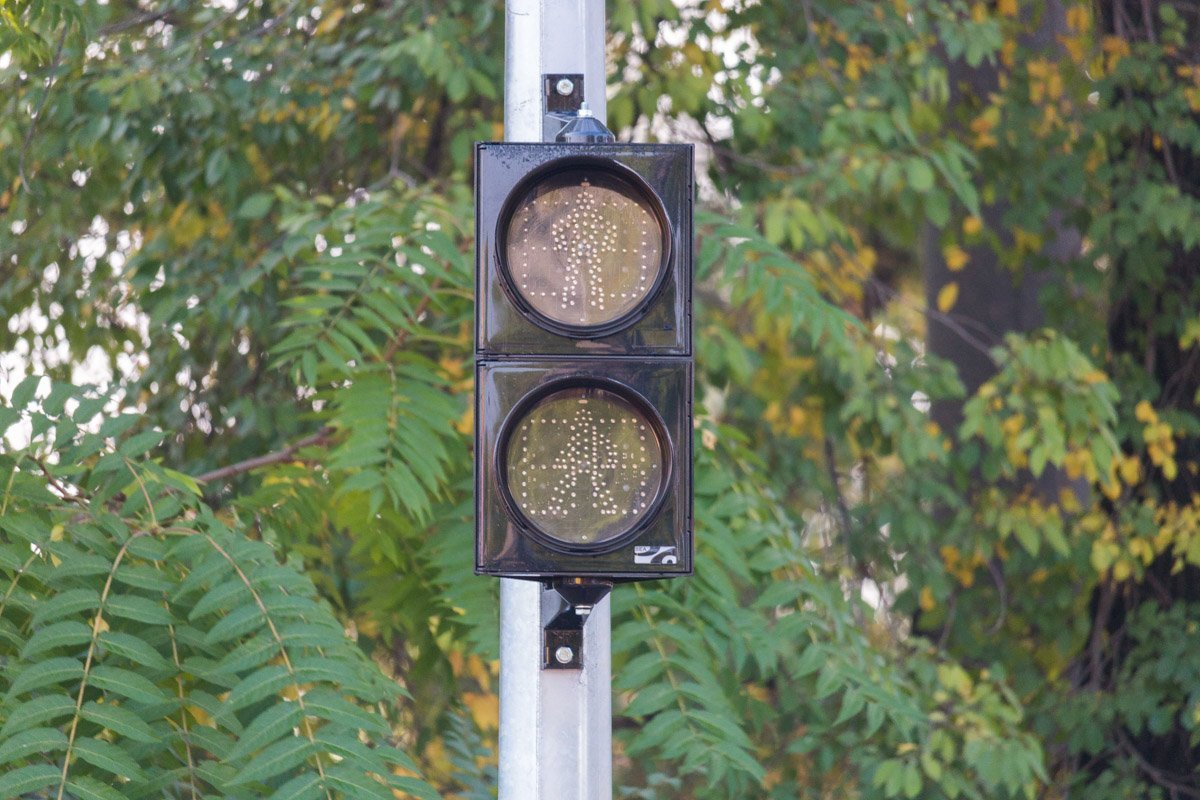 В Днепре водитель Chery сбил 17-летнего парня 5