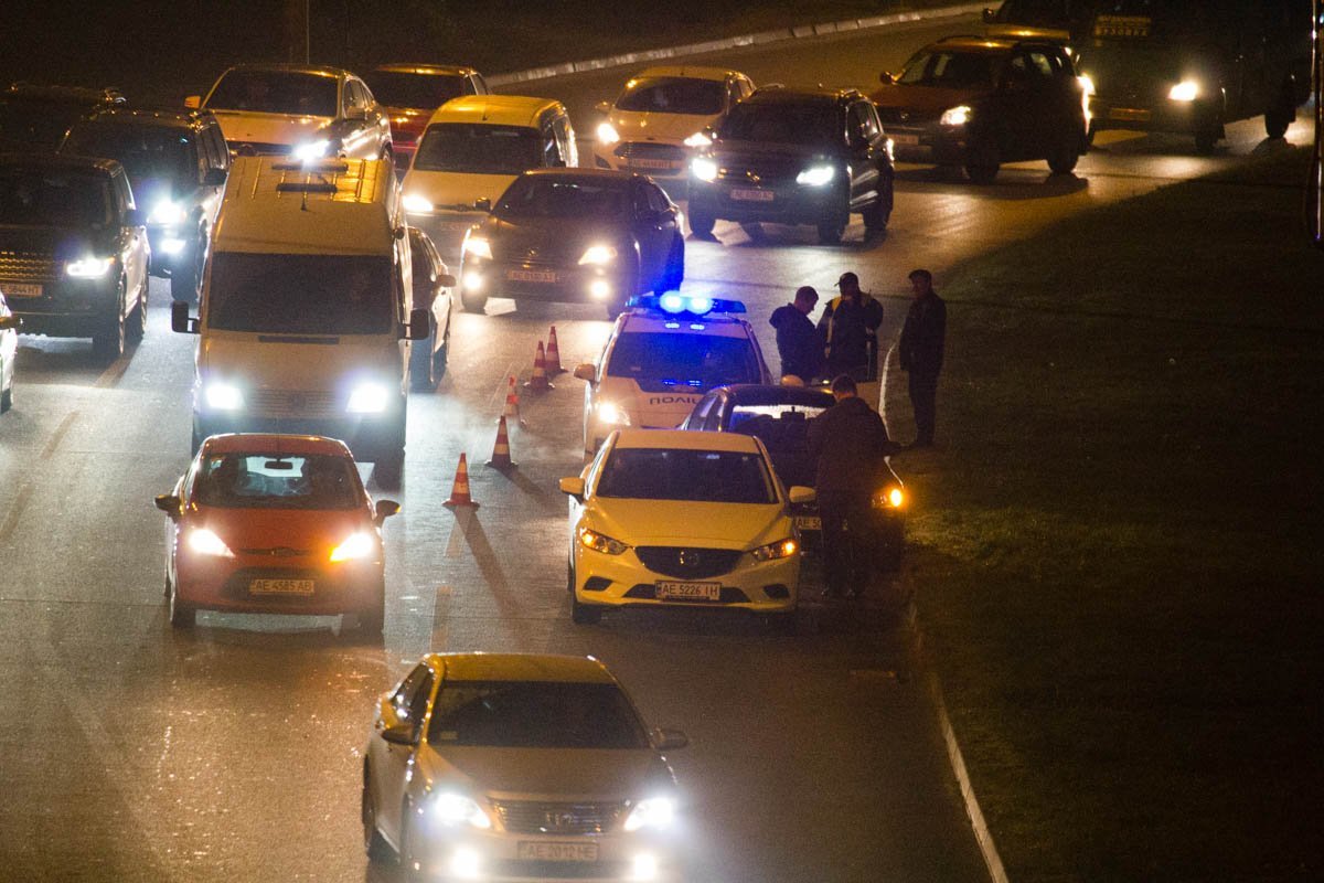 Два ДТП перед въездом на Кайдакский мост: образовалась пробка 3