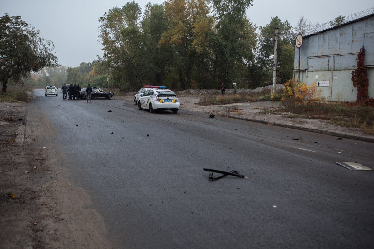 На Победе перевернулся Mercedes: пострадал водитель 1