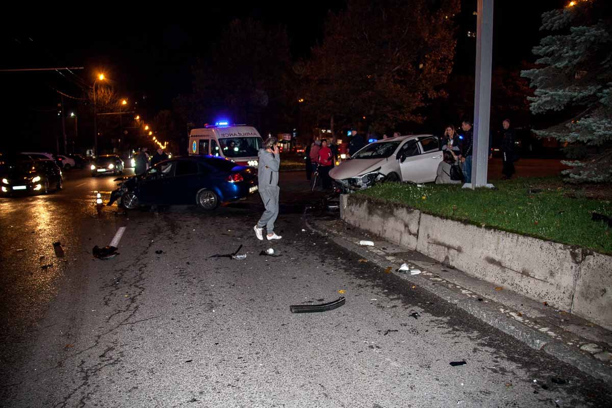 ДТП на проспекте Поля: пострадал водитель Toyota 1