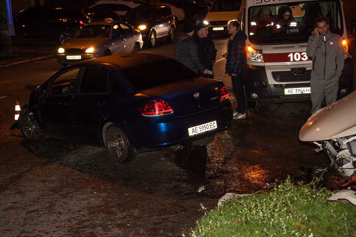 ДТП на проспекте Поля: пострадал водитель Toyota 2