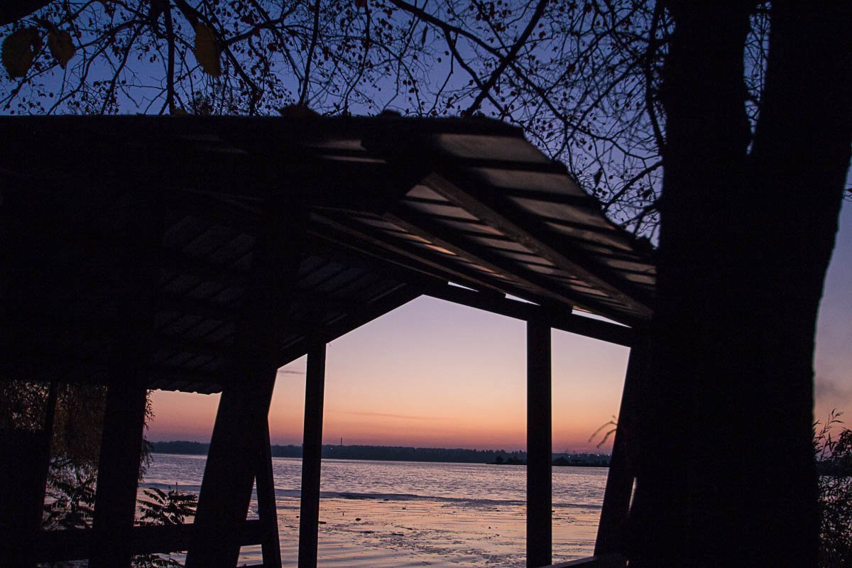 Как проснулся Днепр 23 октября: фото рассвета с косы на Победе 9