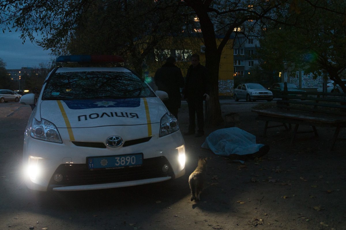 В Днепре на Левобережном-3 нашли труп мужчины 2
