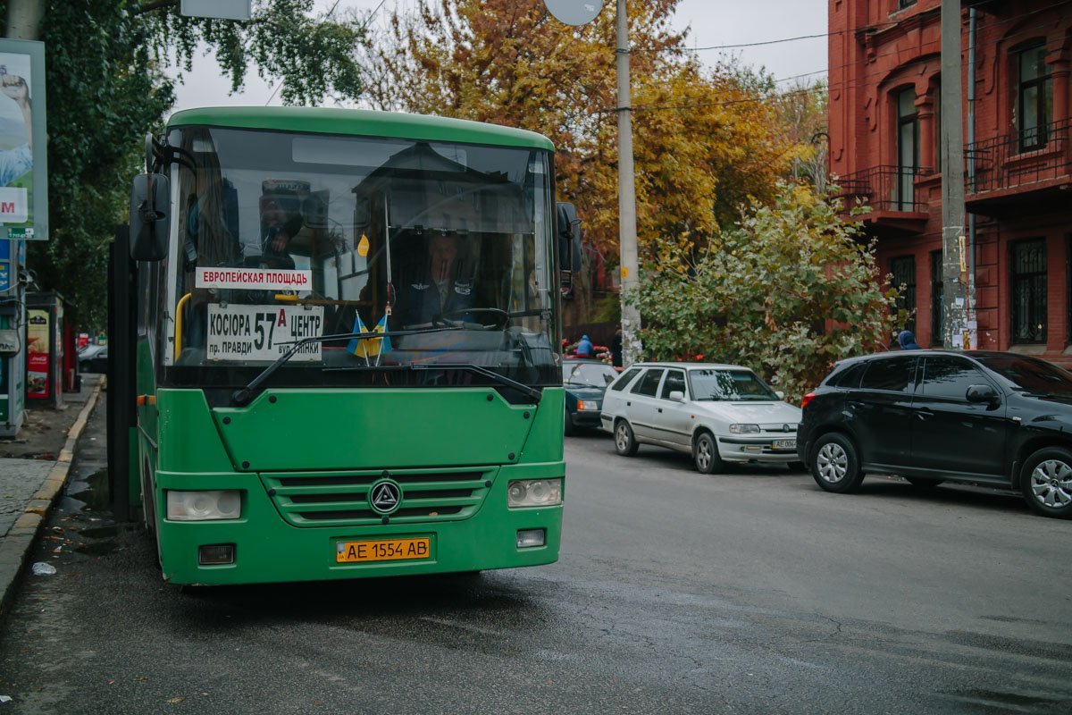 В Днепре показали, в какой форме будут работать водители маршруток 4
