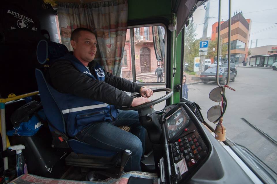 В Днепре показали, в какой форме будут работать водители маршруток 5