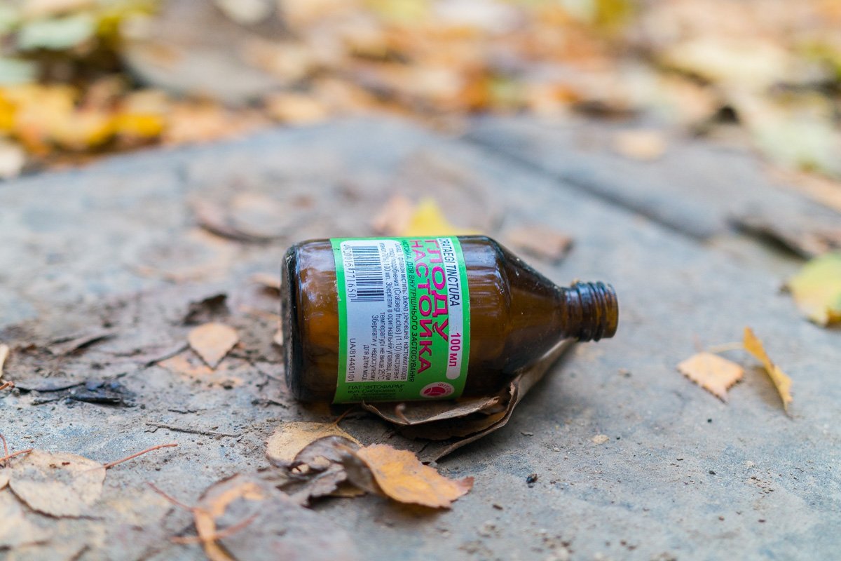 На Тополе нашли труп: рядом лежал флакон боярышника 4