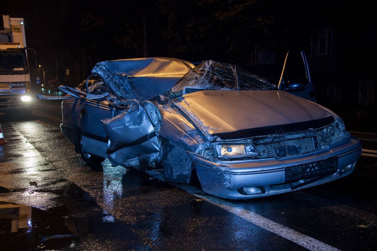 Последний заказ: на Нигояна таксист влетел в ГАЗель 1