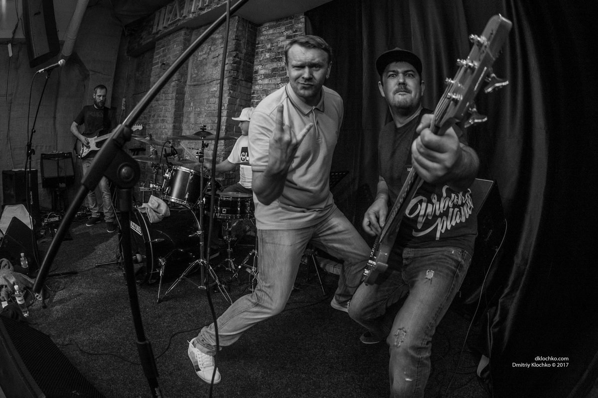 В Днепр с бесплатным концертом приехали Тартак и немецкая группа Die Sonne 7