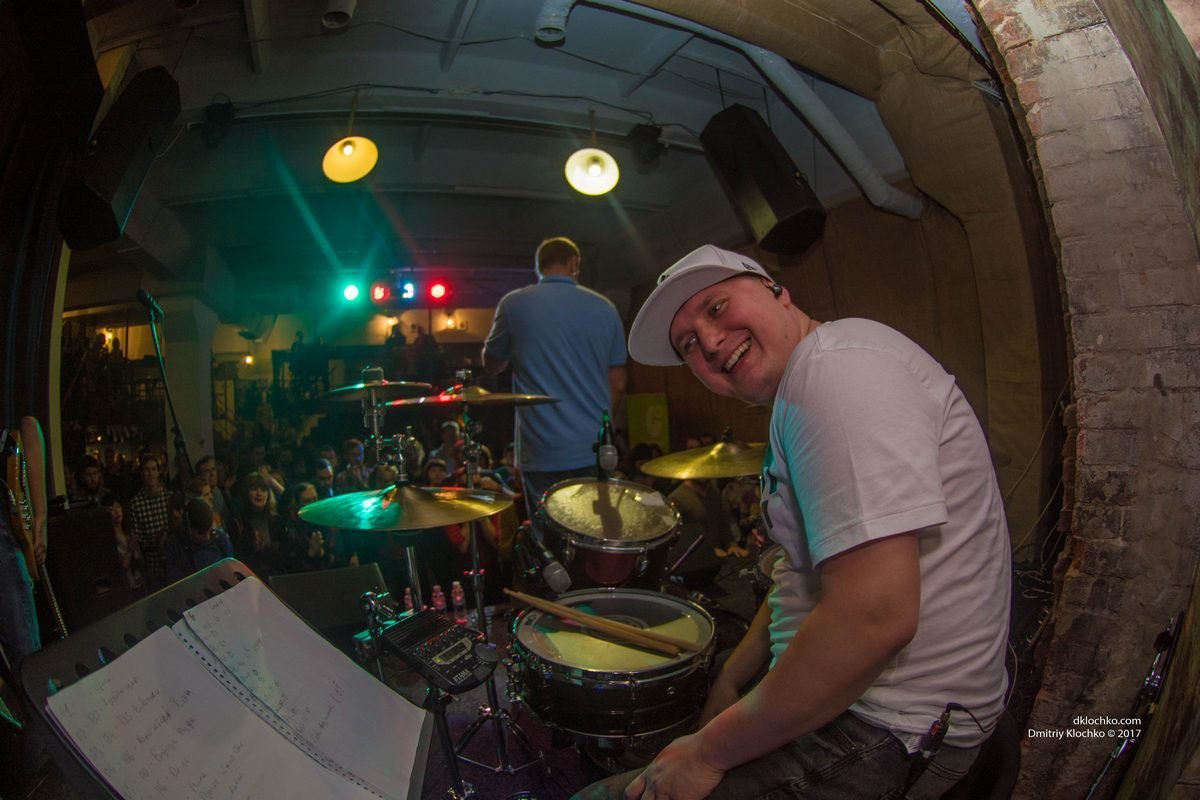 В Днепр с бесплатным концертом приехали Тартак и немецкая группа Die Sonne 9