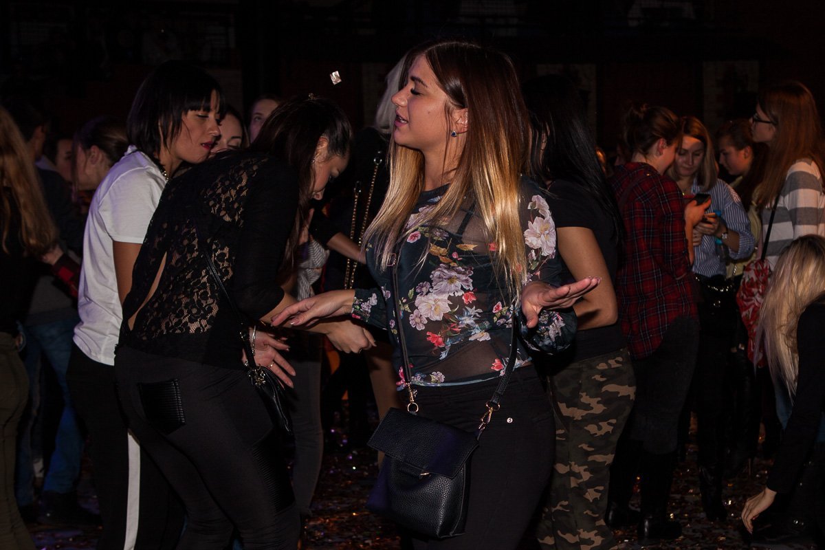 Концерт Jah Khalib: как молодой певец "зажег" в Днепре 20