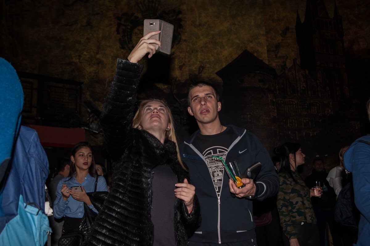 Концерт Jah Khalib: как молодой певец "зажег" в Днепре 24